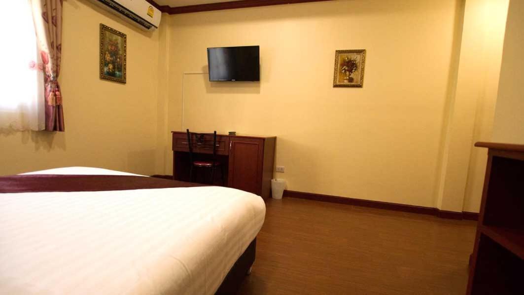 Bluebird Inn Pattaya Exterior foto