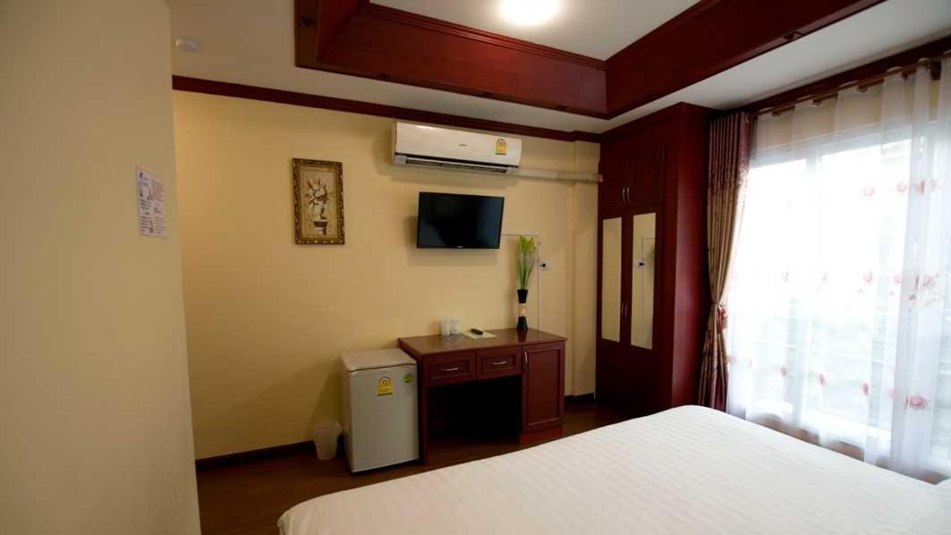 Bluebird Inn Pattaya Exterior foto